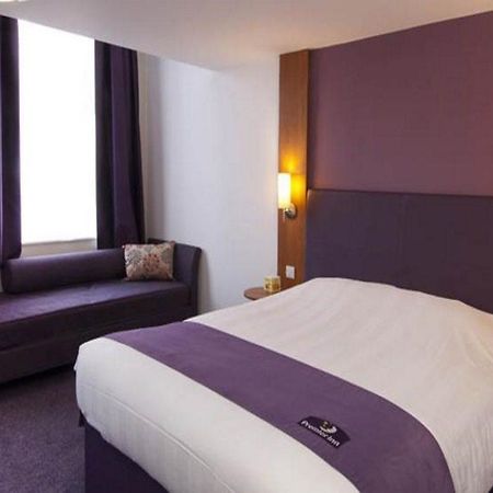 Premier Inn Haydock Park/M6 J23 Warrington Exterior photo